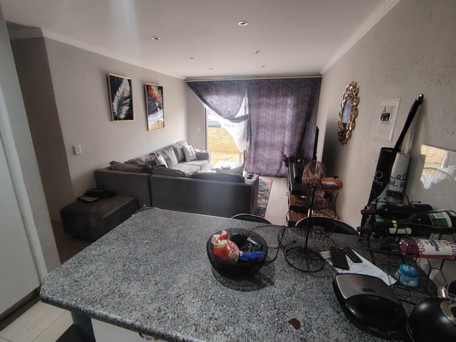 3 Bedroom Property for Sale in Heuwelsig Estate Gauteng