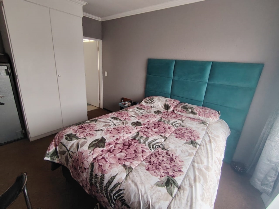 3 Bedroom Property for Sale in Heuwelsig Estate Gauteng