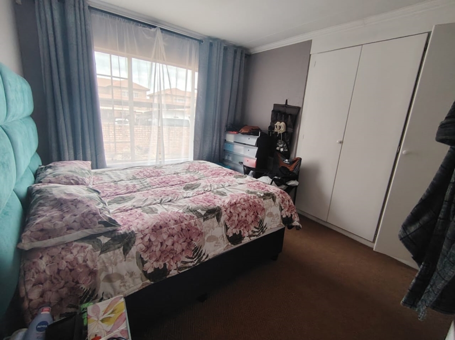 3 Bedroom Property for Sale in Heuwelsig Estate Gauteng