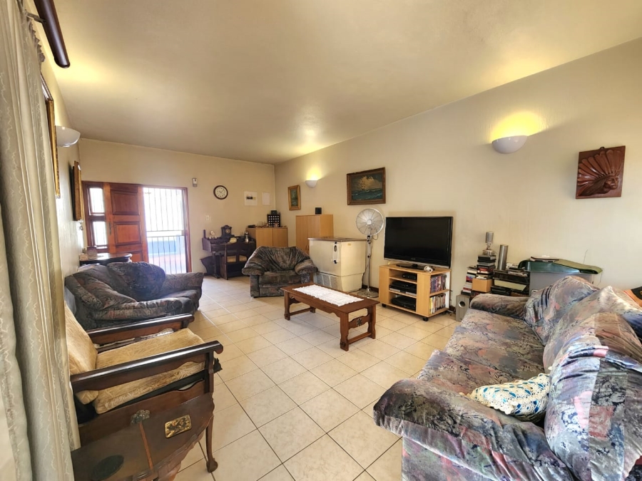 2 Bedroom Property for Sale in Glenanda Gauteng