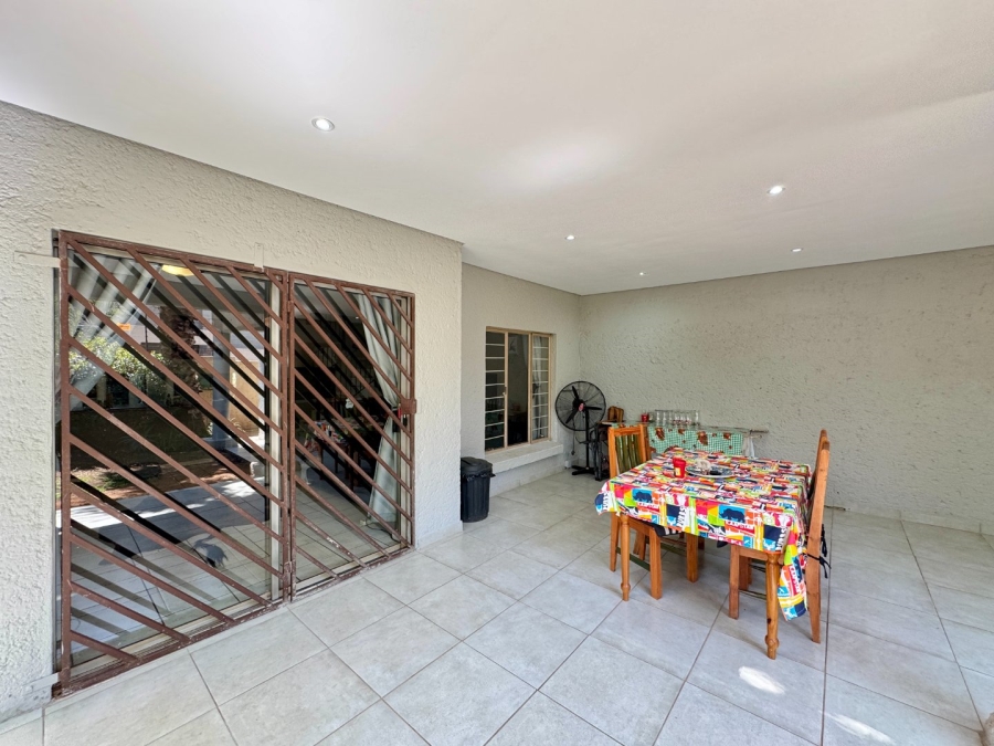 3 Bedroom Property for Sale in Clubview Gauteng