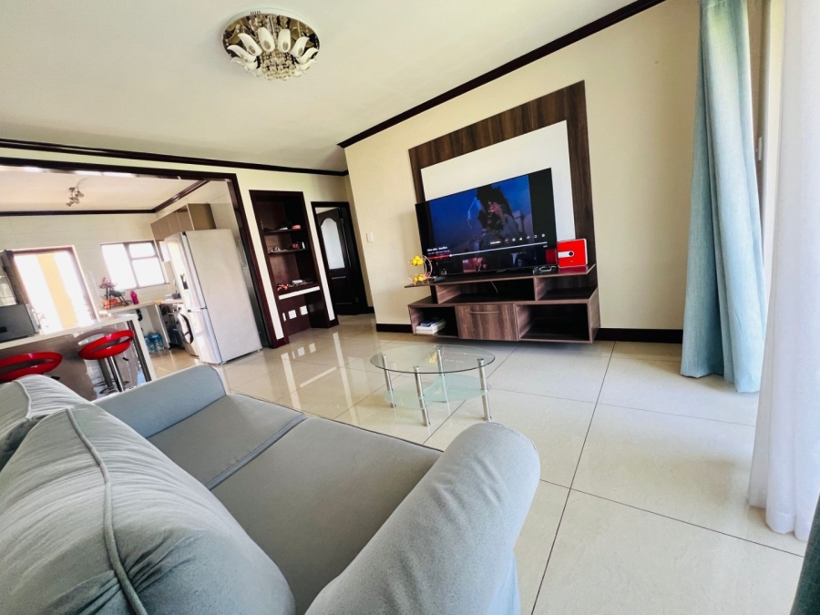 To Let 2 Bedroom Property for Rent in Maroeladal Gauteng