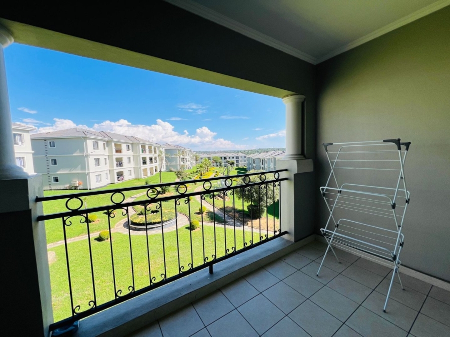 To Let 2 Bedroom Property for Rent in Maroeladal Gauteng