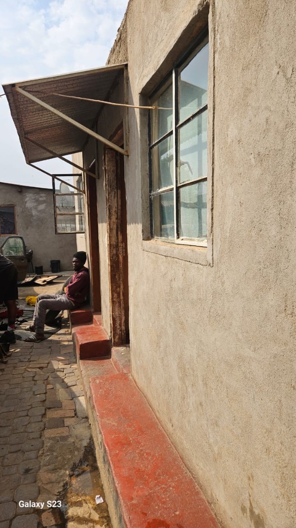 12 Bedroom Property for Sale in Olievenhoutbosch Gauteng