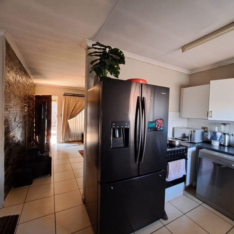 2 Bedroom Property for Sale in Amandasig Gauteng