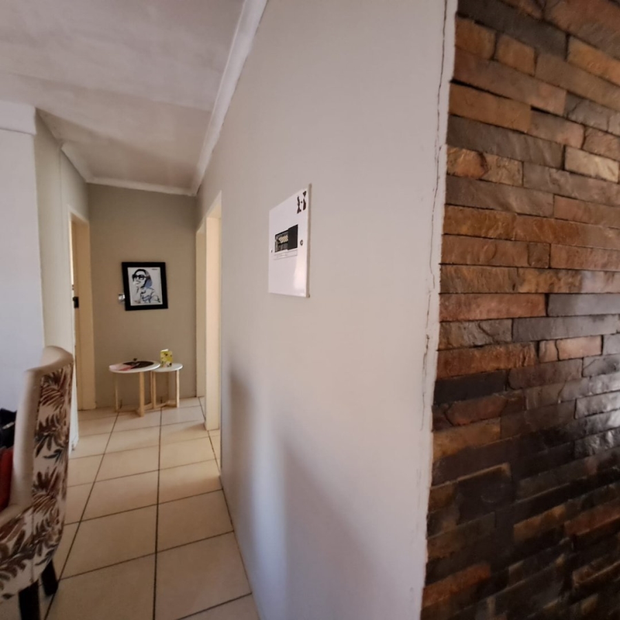 2 Bedroom Property for Sale in Amandasig Gauteng