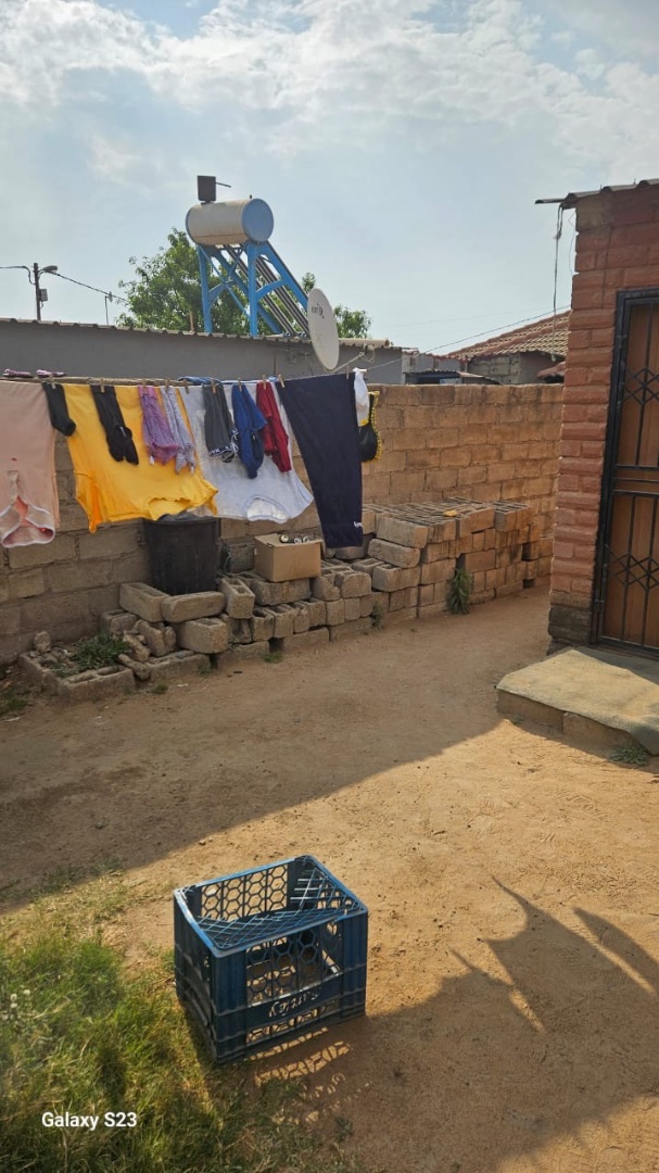 2 Bedroom Property for Sale in Olievenhoutbosch Gauteng