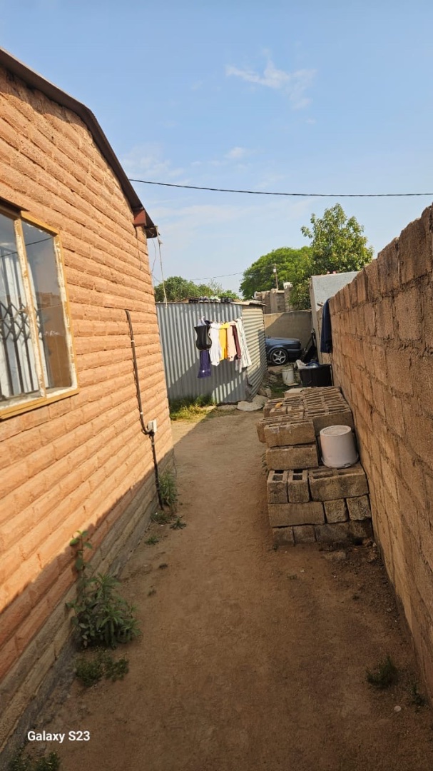 2 Bedroom Property for Sale in Olievenhoutbosch Gauteng