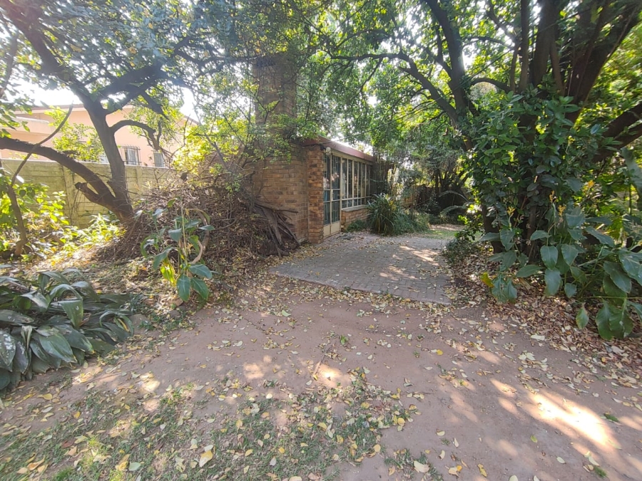 4 Bedroom Property for Sale in Waverley Gauteng