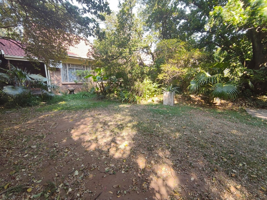 4 Bedroom Property for Sale in Waverley Gauteng