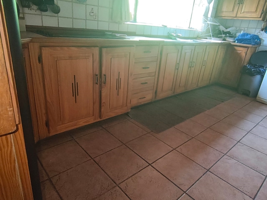 4 Bedroom Property for Sale in Waverley Gauteng