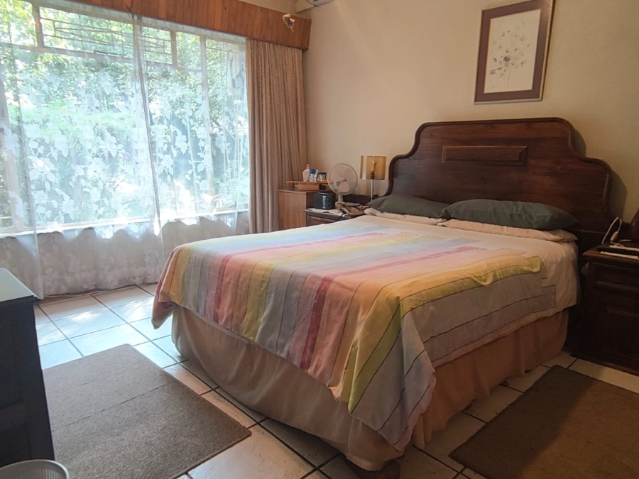 4 Bedroom Property for Sale in Waverley Gauteng