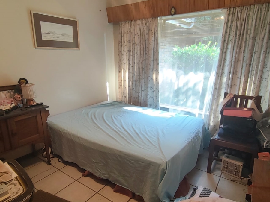 4 Bedroom Property for Sale in Waverley Gauteng