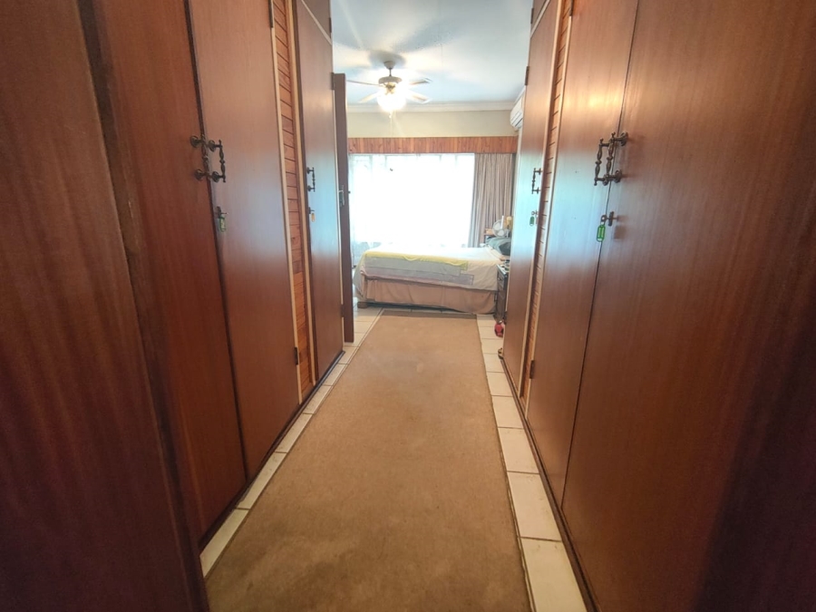 4 Bedroom Property for Sale in Waverley Gauteng