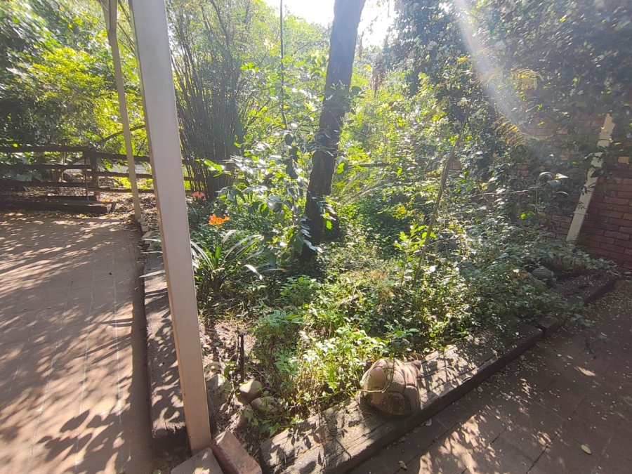 4 Bedroom Property for Sale in Waverley Gauteng