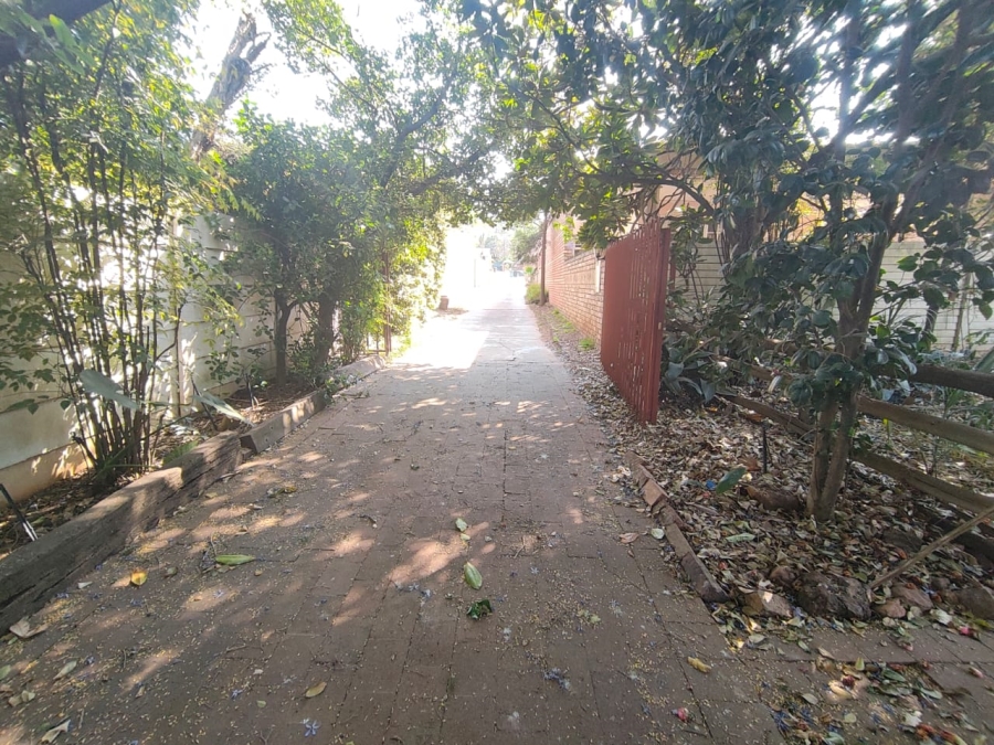 4 Bedroom Property for Sale in Waverley Gauteng