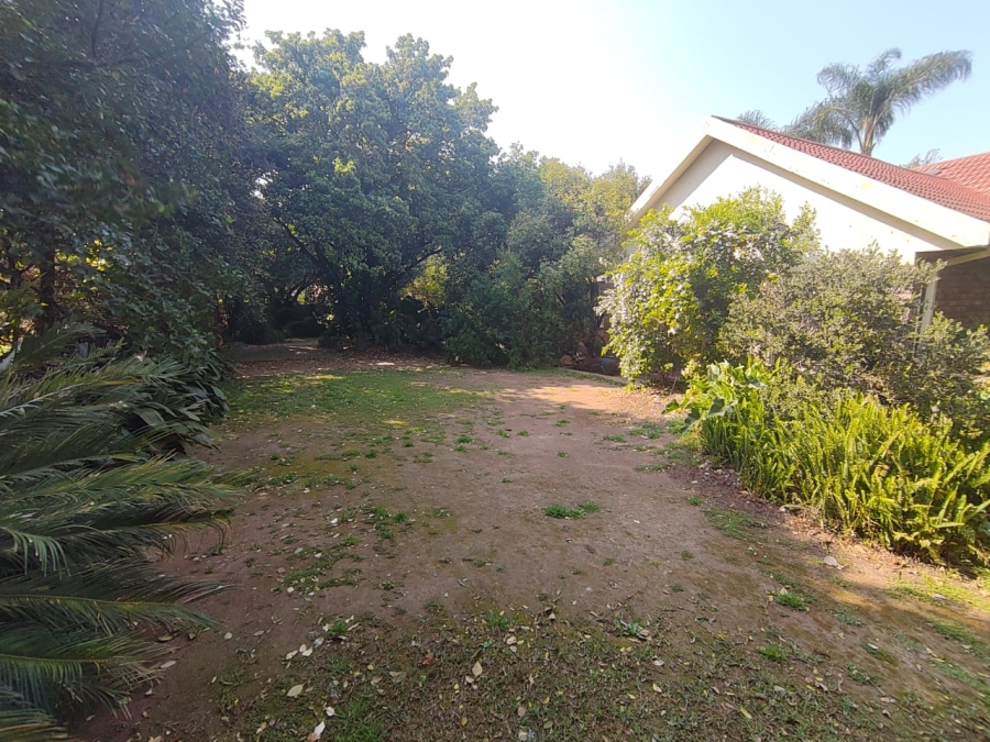 4 Bedroom Property for Sale in Waverley Gauteng