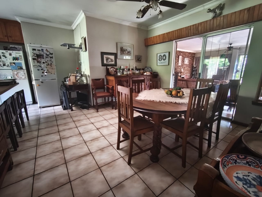 4 Bedroom Property for Sale in Waverley Gauteng