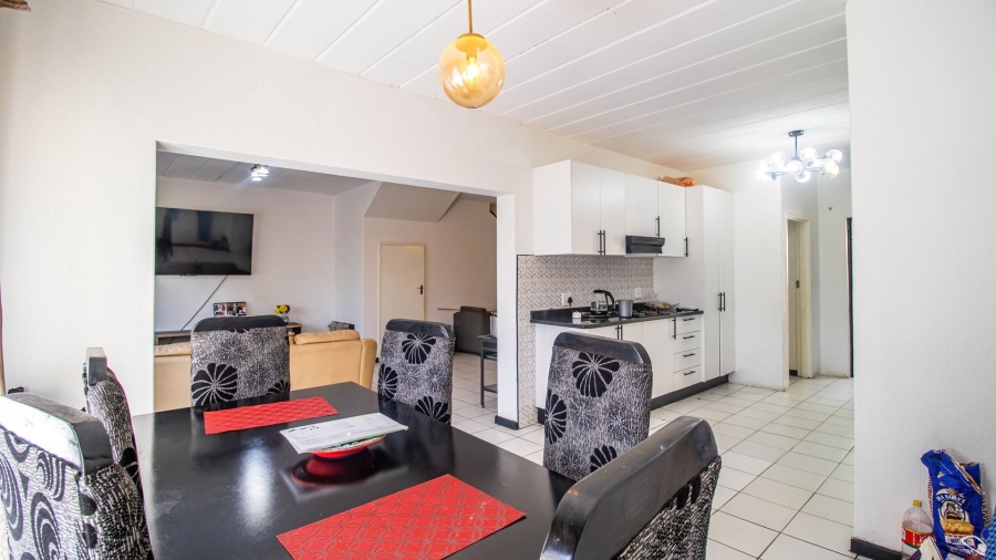3 Bedroom Property for Sale in Corlett Gardens Gauteng