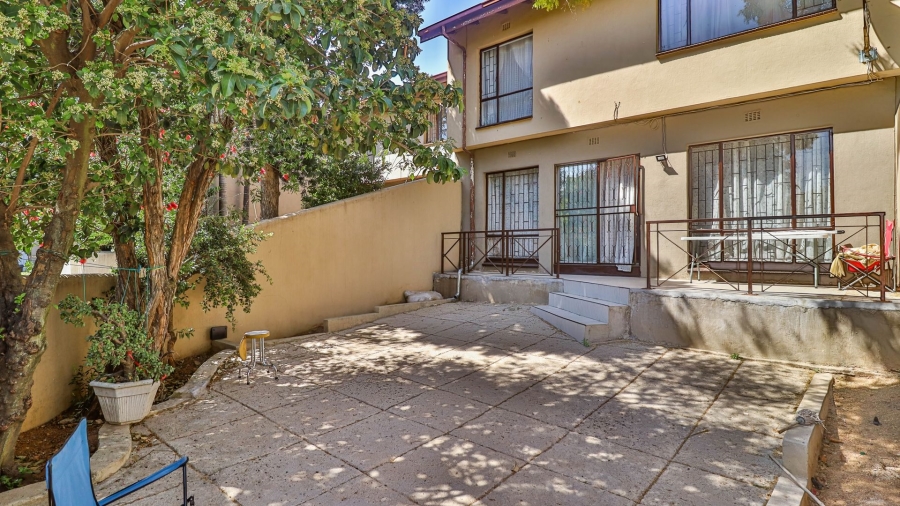 3 Bedroom Property for Sale in Corlett Gardens Gauteng