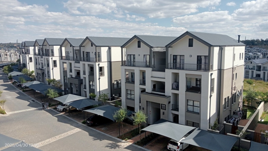 2 Bedroom Property for Sale in Waterfall Country Village Gauteng