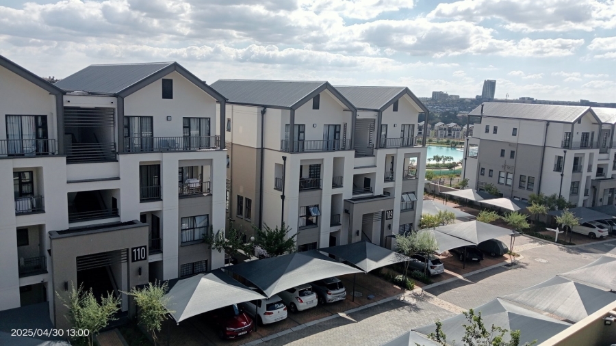 2 Bedroom Property for Sale in Waterfall Country Village Gauteng