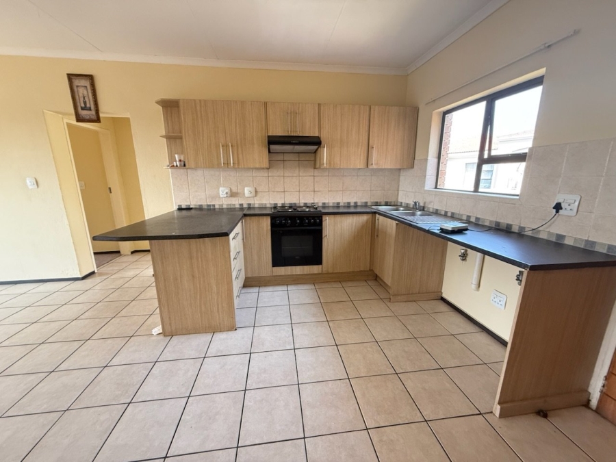 To Let 2 Bedroom Property for Rent in Northwold Gauteng