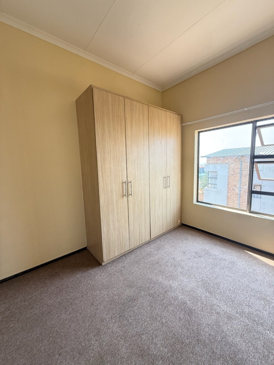To Let 2 Bedroom Property for Rent in Northwold Gauteng
