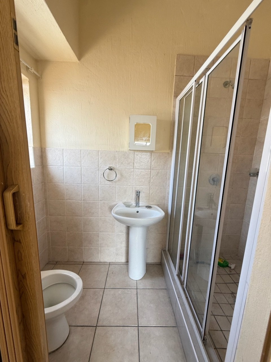 To Let 2 Bedroom Property for Rent in Northwold Gauteng