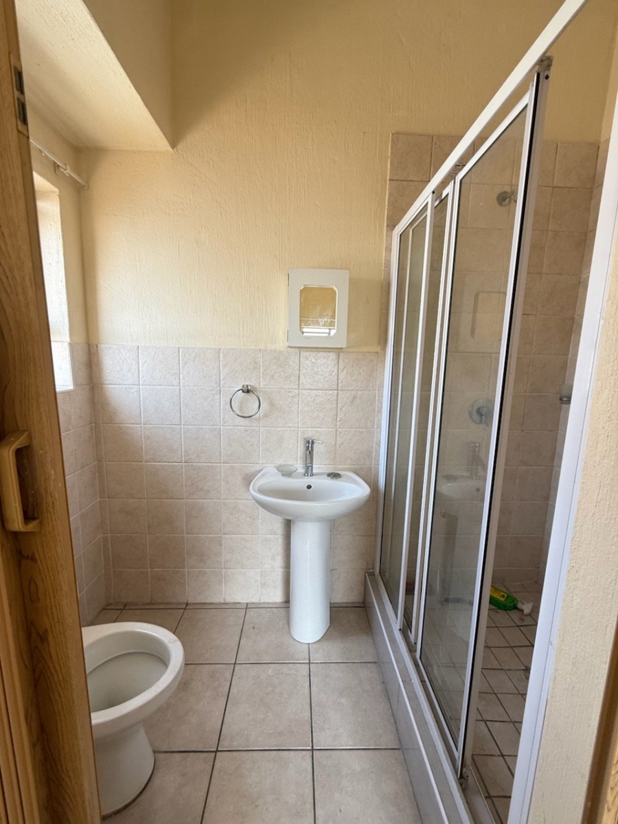 To Let 2 Bedroom Property for Rent in Northwold Gauteng