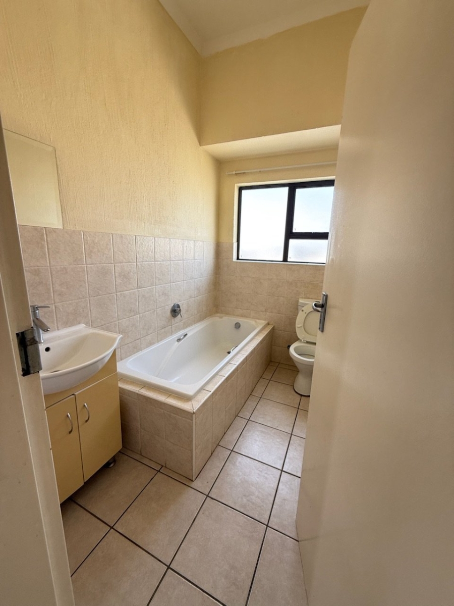 To Let 2 Bedroom Property for Rent in Northwold Gauteng