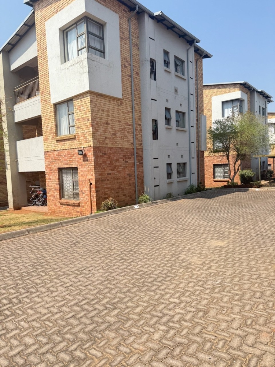 To Let 2 Bedroom Property for Rent in Northwold Gauteng