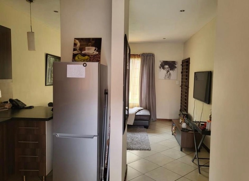 To Let  Bedroom Property for Rent in Monavoni Gauteng