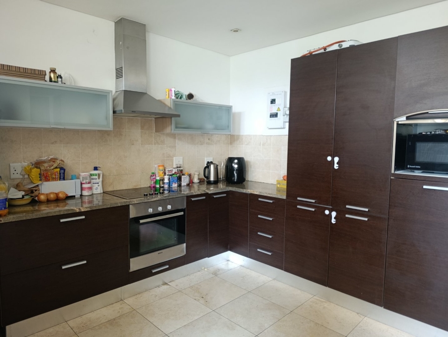 To Let 2 Bedroom Property for Rent in Illovo Gauteng