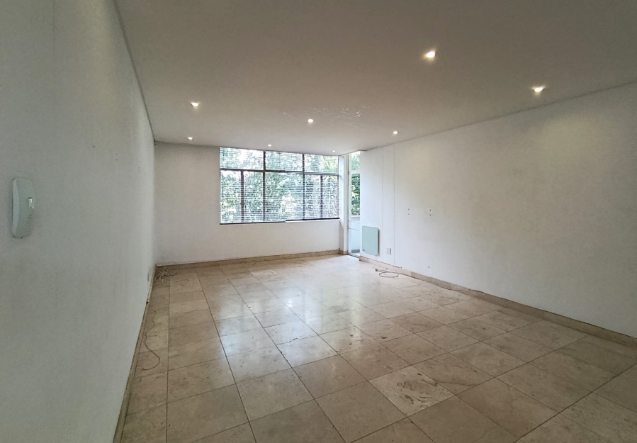 To Let 2 Bedroom Property for Rent in Illovo Gauteng