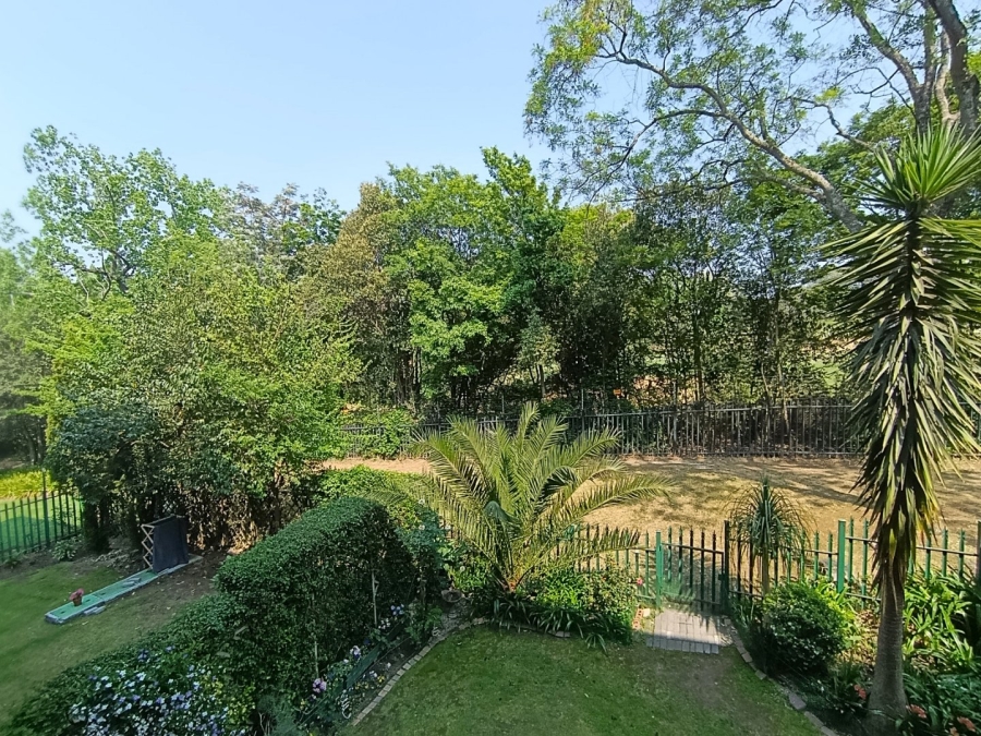 To Let 2 Bedroom Property for Rent in Illovo Gauteng