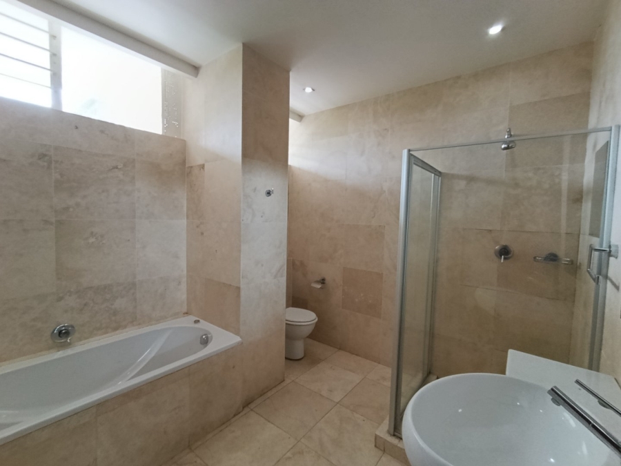 To Let 2 Bedroom Property for Rent in Illovo Gauteng