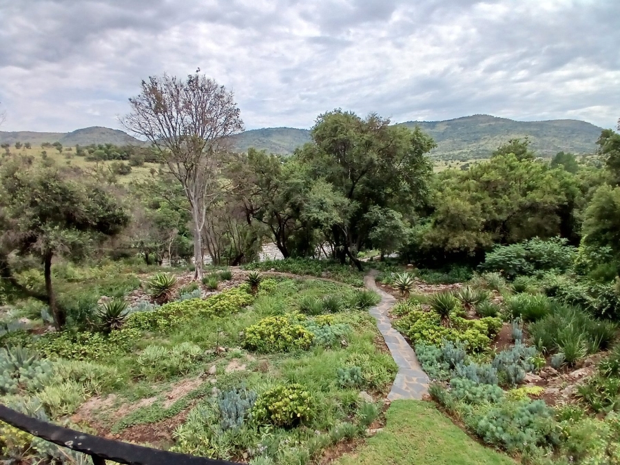  Bedroom Property for Sale in Roodekrans Gauteng