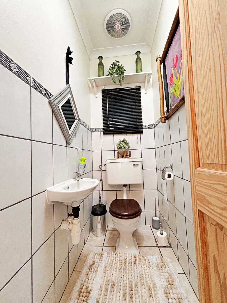 3 Bedroom Property for Sale in Valhalla Gauteng