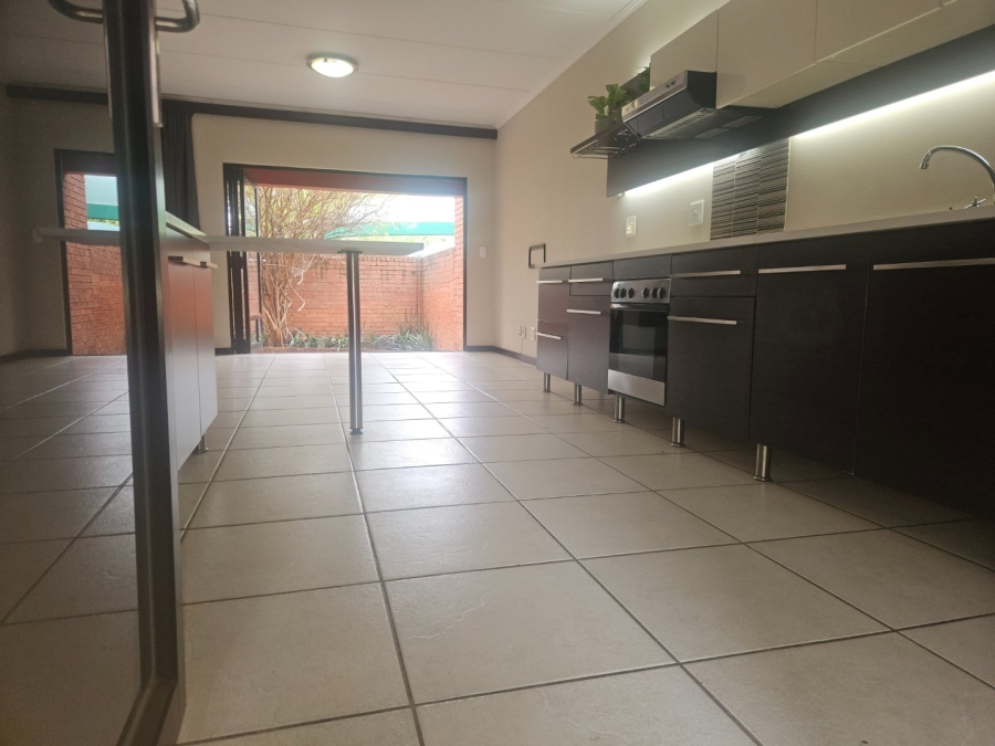 2 Bedroom Property for Sale in Douglasdale Gauteng