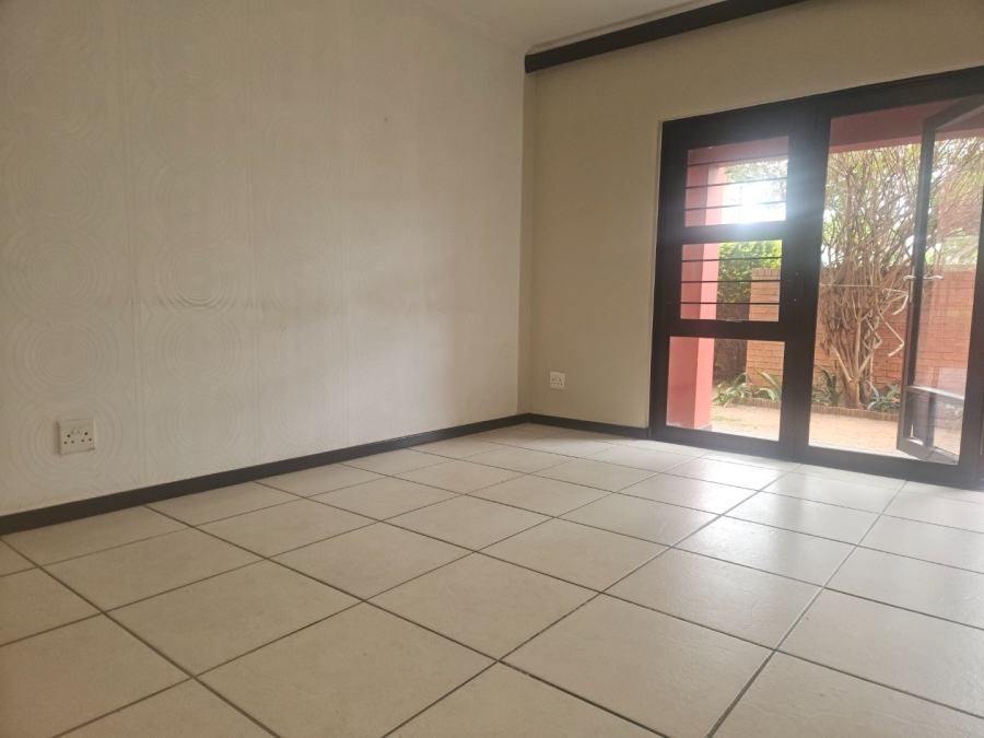 2 Bedroom Property for Sale in Douglasdale Gauteng