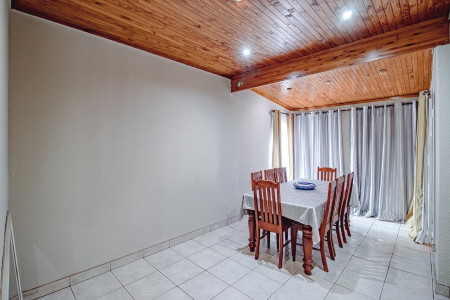 4 Bedroom Property for Sale in Magalieskruin Gauteng