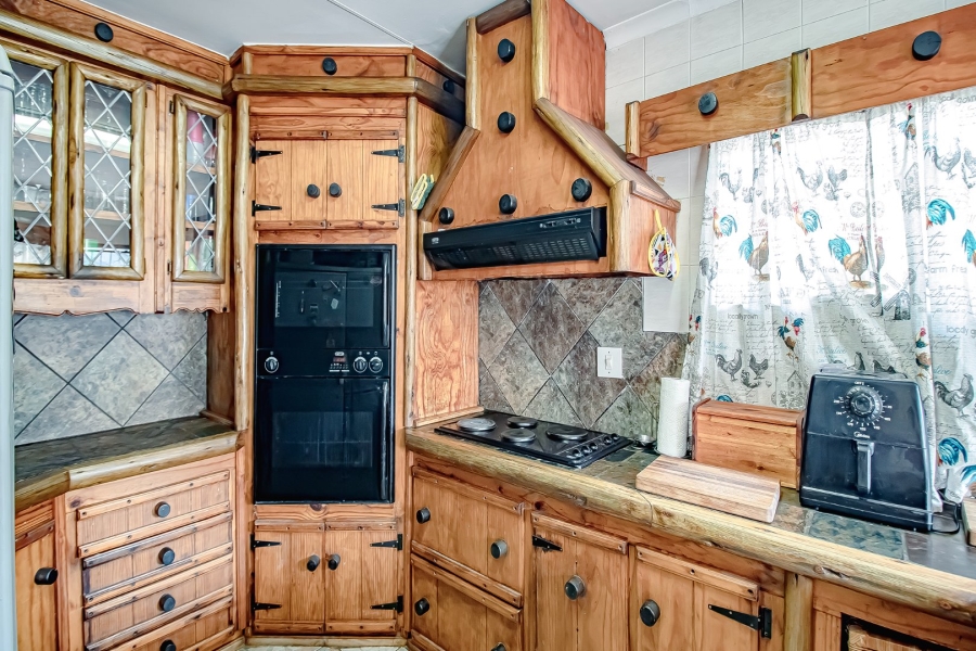 4 Bedroom Property for Sale in Magalieskruin Gauteng