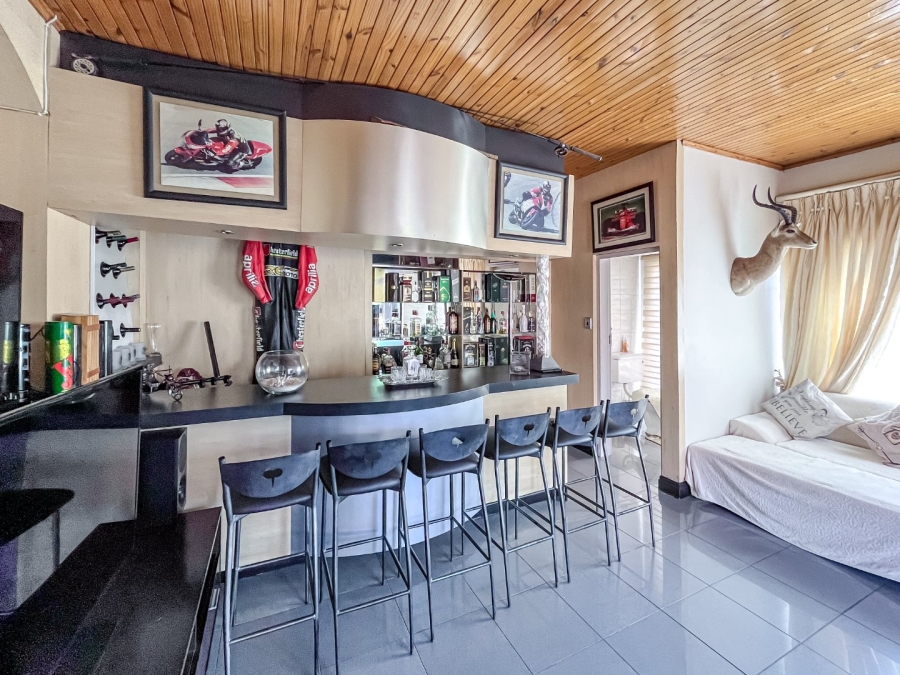 3 Bedroom Property for Sale in Mondeor Gauteng