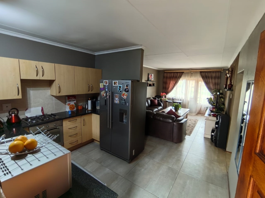 2 Bedroom Property for Sale in Hesteapark Gauteng