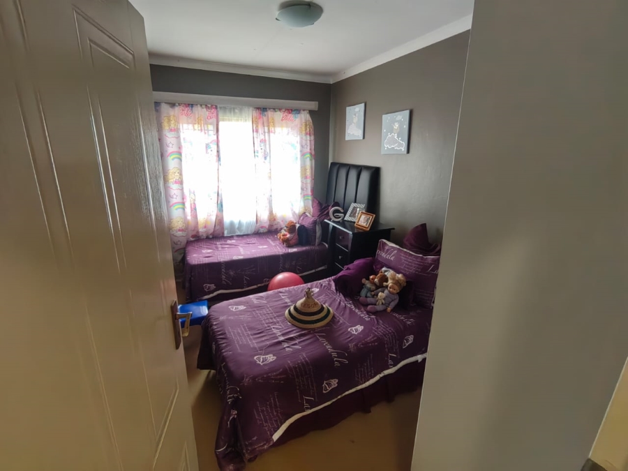 2 Bedroom Property for Sale in Hesteapark Gauteng