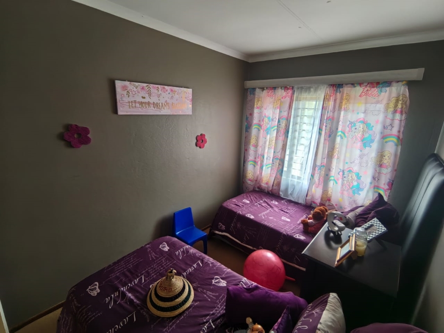 2 Bedroom Property for Sale in Hesteapark Gauteng