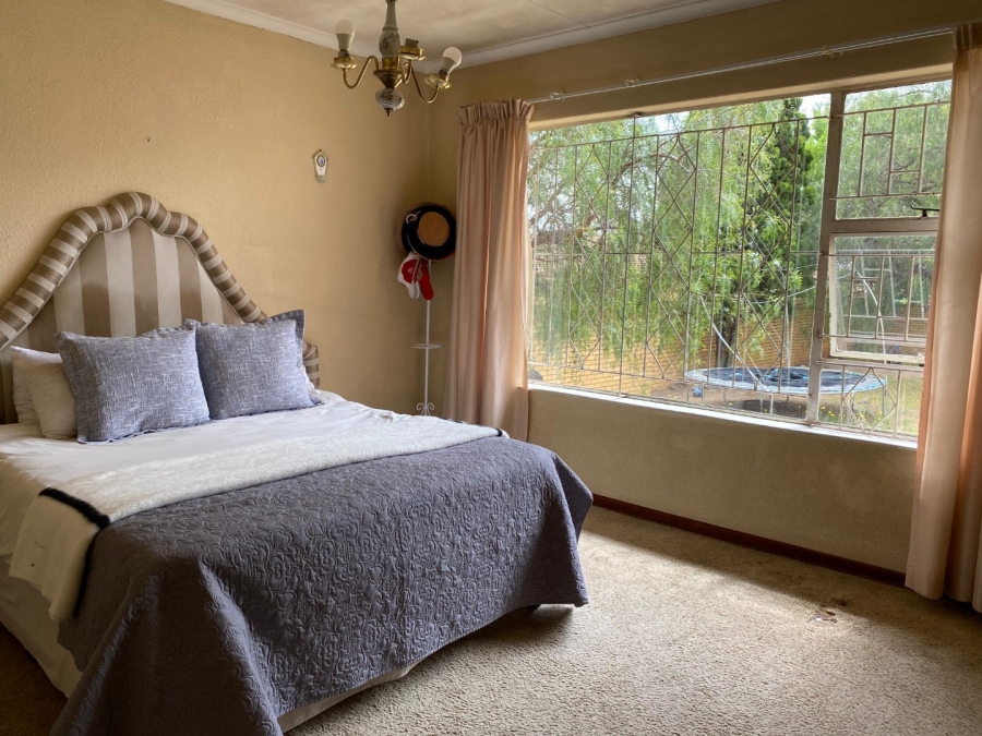 3 Bedroom Property for Sale in Wilro Park Gauteng