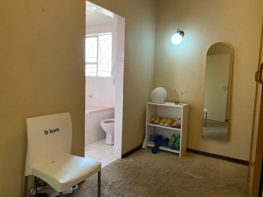 3 Bedroom Property for Sale in Wilro Park Gauteng