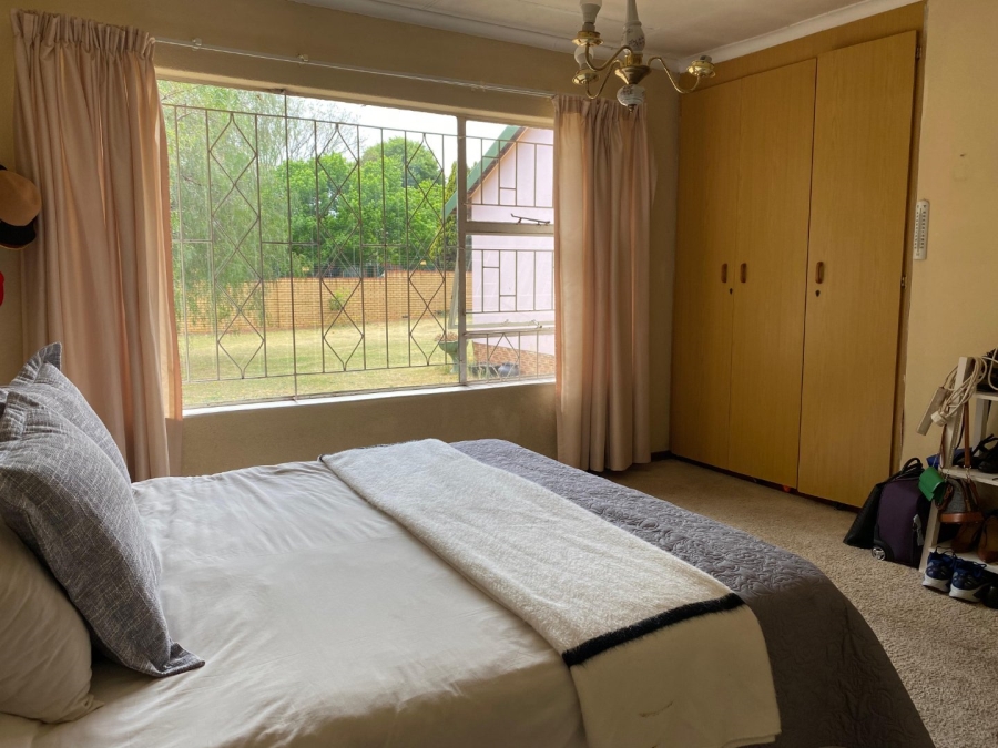3 Bedroom Property for Sale in Wilro Park Gauteng